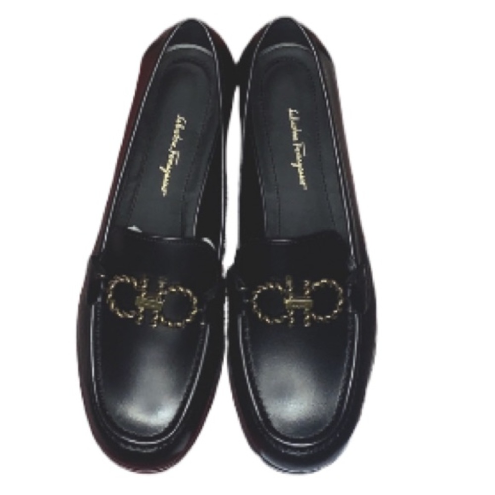 SALVATORE FERRAGAMO Rolo Gancini Loafers - Picture 1 of 6